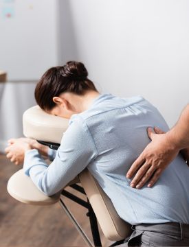 Massage assis sur chaise professionnel